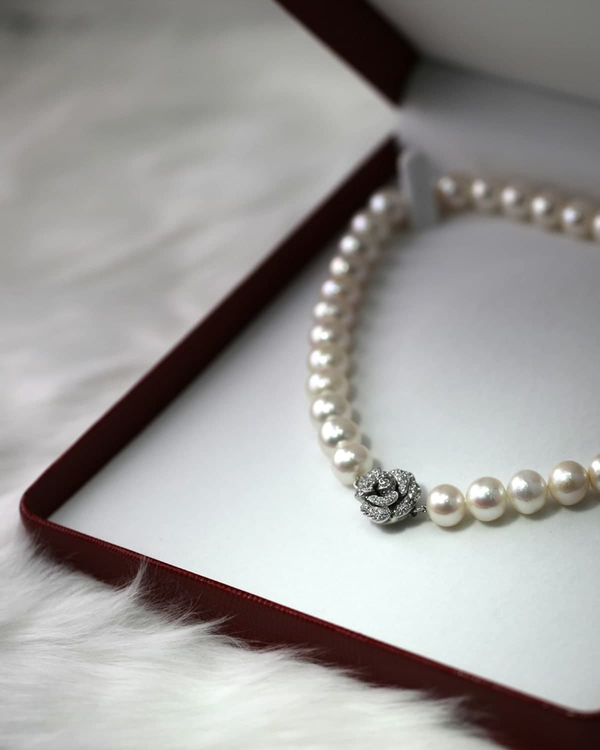 Ilaaf Freshwater Pearl Strand in Pearl